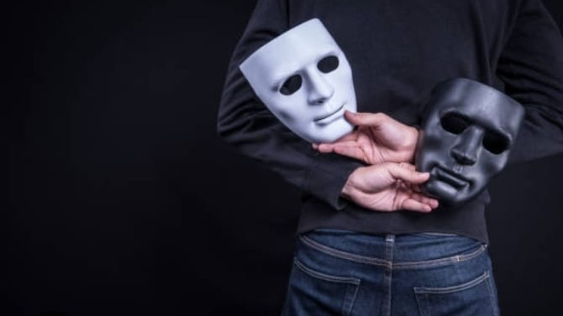 Las máscaras de los parientes: entre la apariencia y la autenticidad